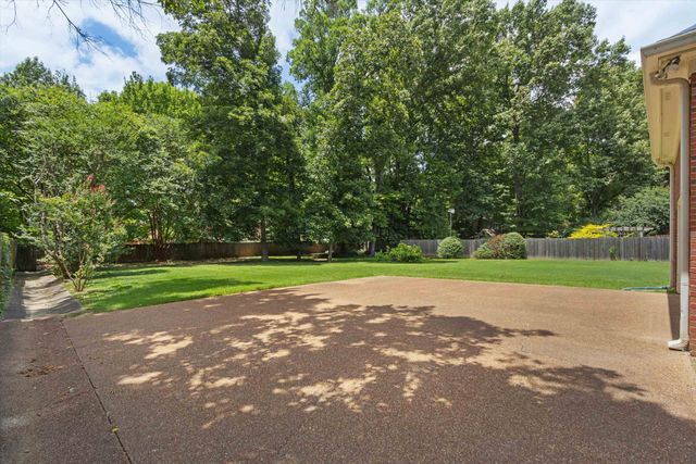 1791 WOOD OAK DR, Cordova, TN 38016
