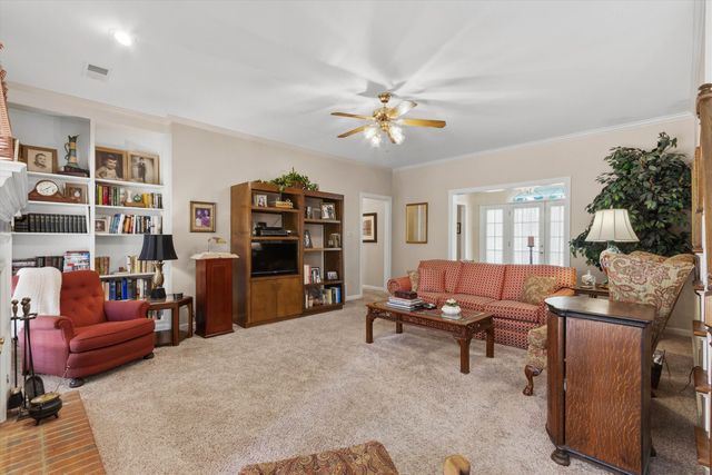 1791 WOOD OAK DR, Cordova, TN 38016