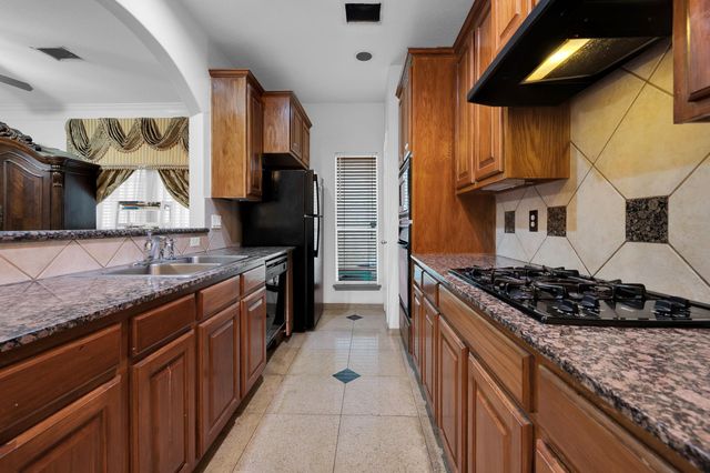 7250 Harmony Cove, Houston, TX 77036