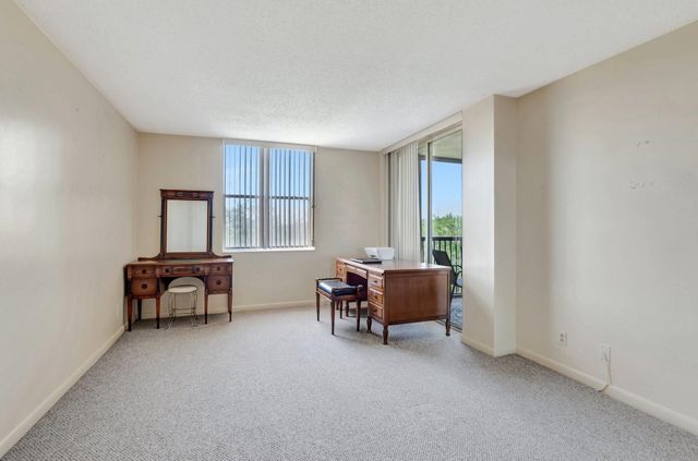 5260 NW 2nd Avenue 504, Boca Raton, FL 33487