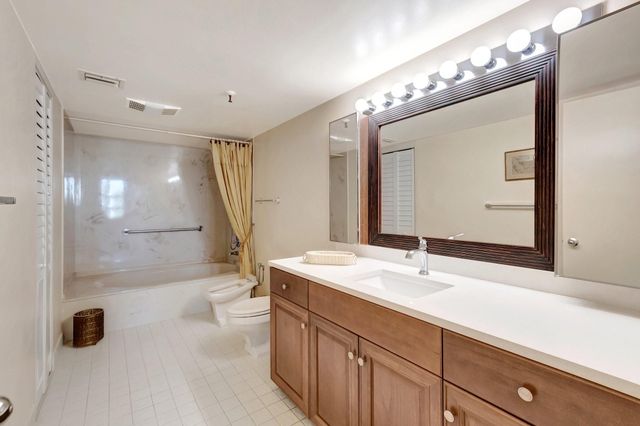 5260 NW 2nd Avenue 504, Boca Raton, FL 33487