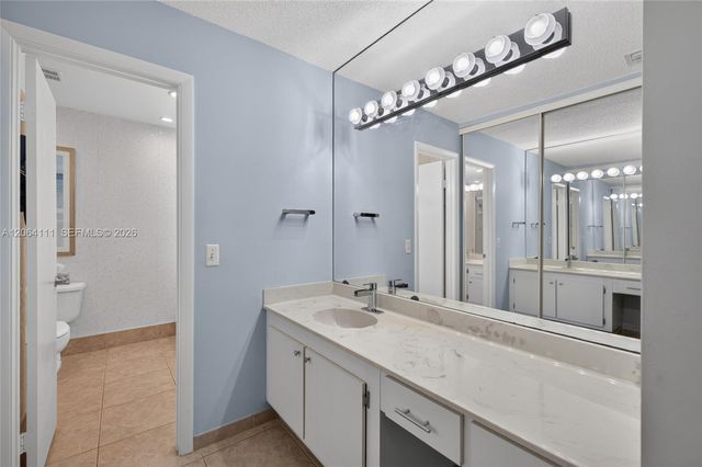 16831 Patio Village Ln, Weston, FL 33326