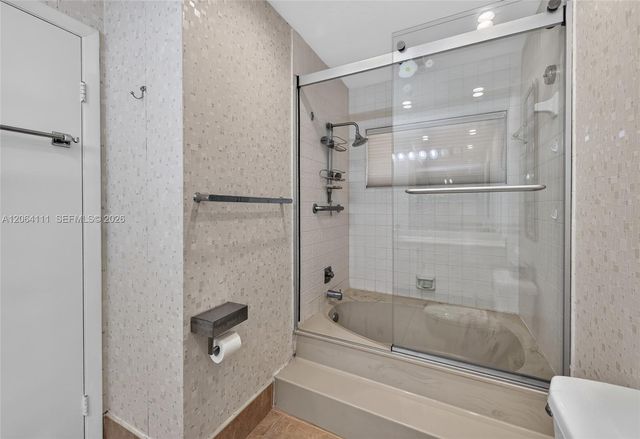 16831 Patio Village Ln, Weston, FL 33326