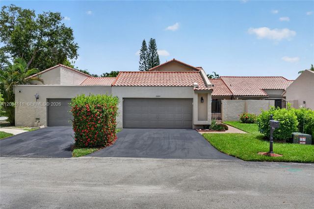 16831 Patio Village Ln, Weston, FL 33326