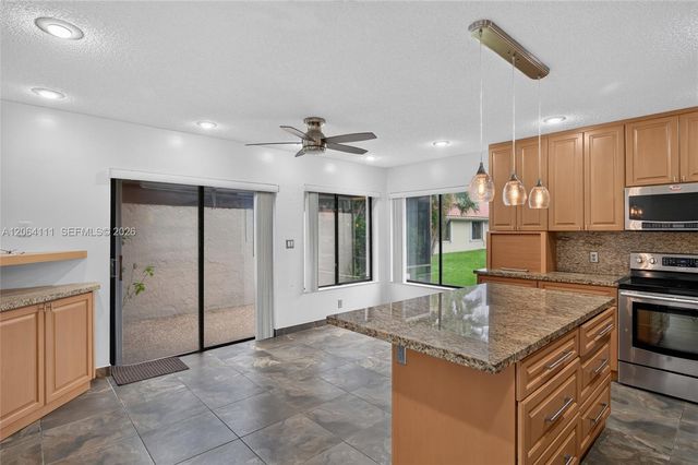 16831 Patio Village Ln, Weston, FL 33326