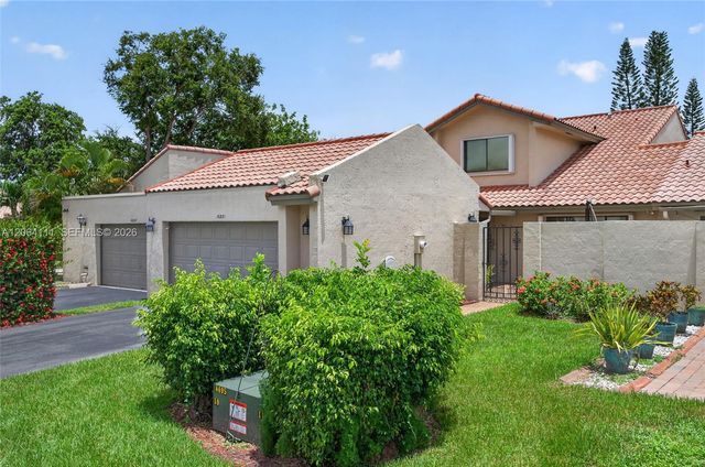 16831 Patio Village Ln, Weston, FL 33326