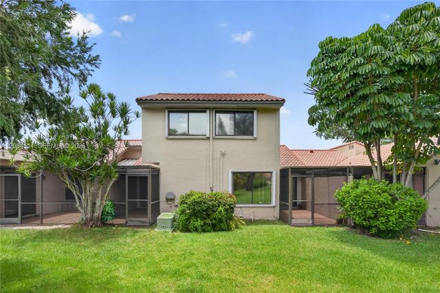 16831 Patio Village Ln, Weston, FL 33326