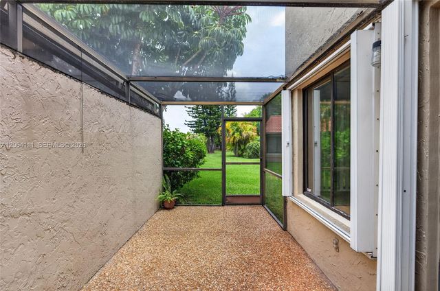 16831 Patio Village Ln, Weston, FL 33326