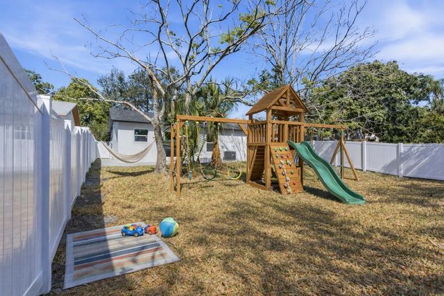 5720 79TH AVENUE N, Pinellas Park, FL 33781