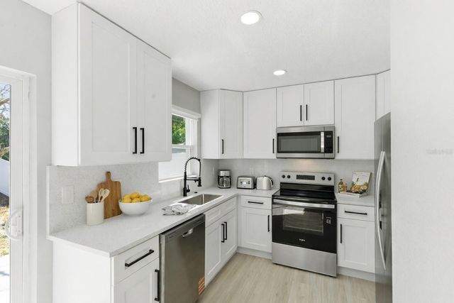 5720 79TH AVENUE N, Pinellas Park, FL 33781