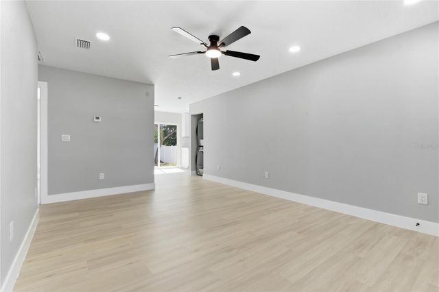 5720 79TH AVENUE N, Pinellas Park, FL 33781