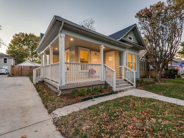 323 S Montclair Avenue, Dallas, TX 75208