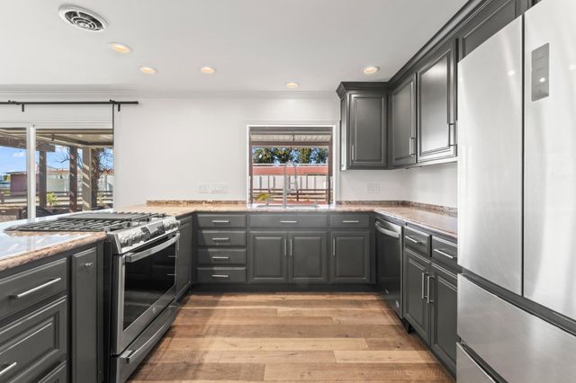 1515 Dias Drive, San Martin, CA 95046