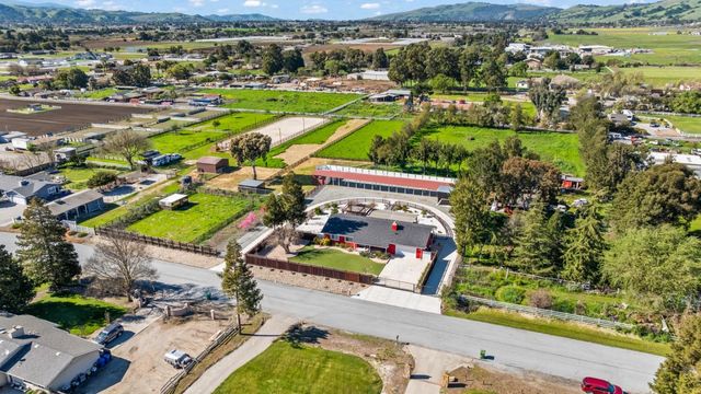 1515 Dias Drive, San Martin, CA 95046