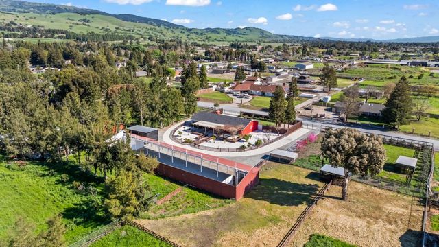 1515 Dias Drive, San Martin, CA 95046