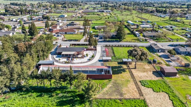 1515 Dias Drive, San Martin, CA 95046