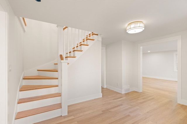 35 Grey Lane, Lynnfield, MA 01940