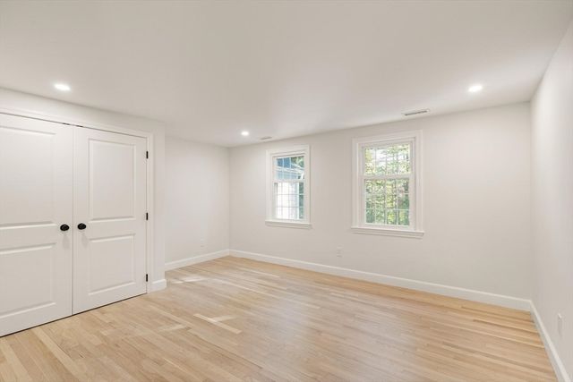 35 Grey Lane, Lynnfield, MA 01940