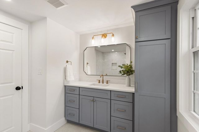 35 Grey Lane, Lynnfield, MA 01940