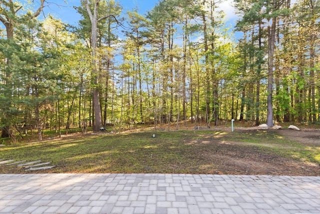 35 Grey Lane, Lynnfield, MA 01940