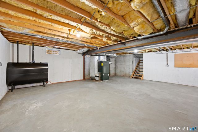 11 Nature Trail, Hamden, CT 06518