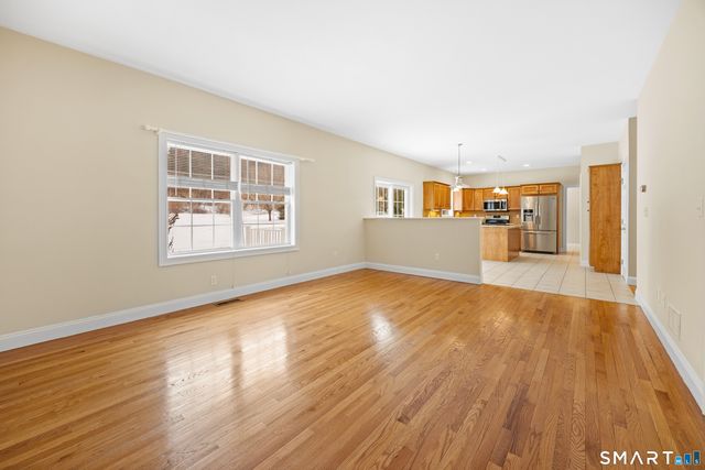 11 Nature Trail, Hamden, CT 06518