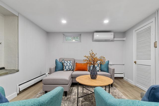 1 Fern St, Natick, MA 01760