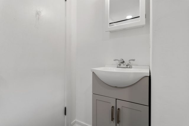 1 Fern St, Natick, MA 01760