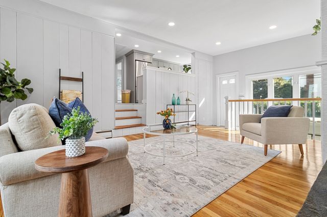1 Fern St, Natick, MA 01760