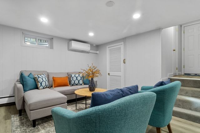 1 Fern St, Natick, MA 01760