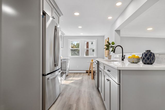 1 Fern St, Natick, MA 01760