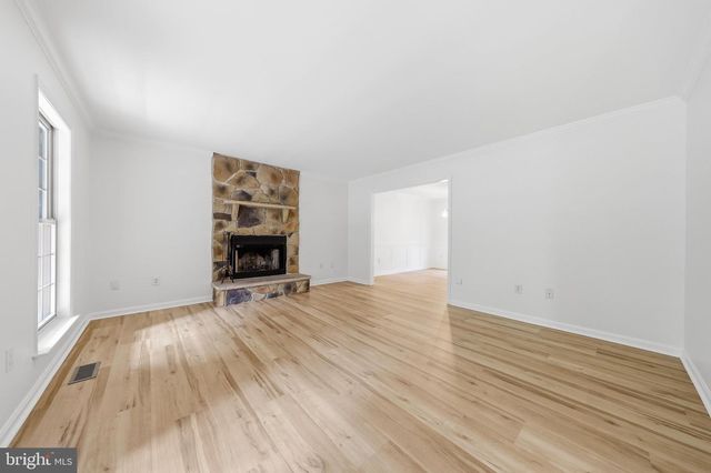 6728 OAKRIDGE RD, New Market, MD 21774