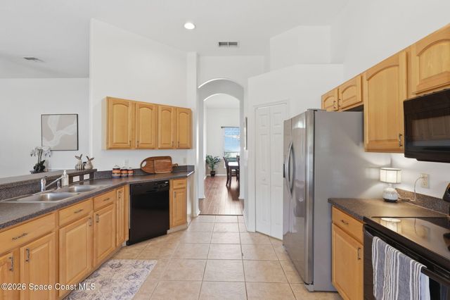 5637 Autumn Chase Circle, Sanford, FL 32771