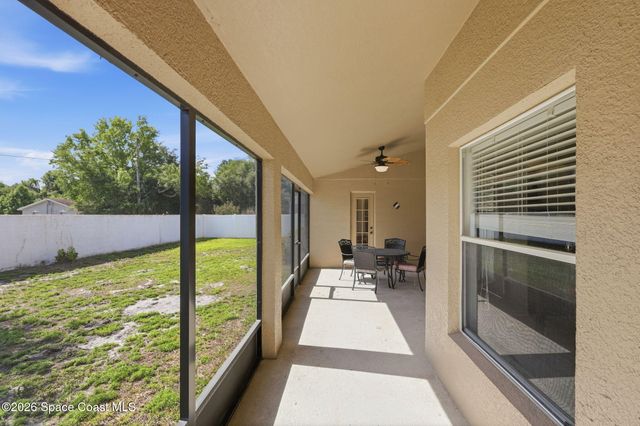 5637 Autumn Chase Circle, Sanford, FL 32771