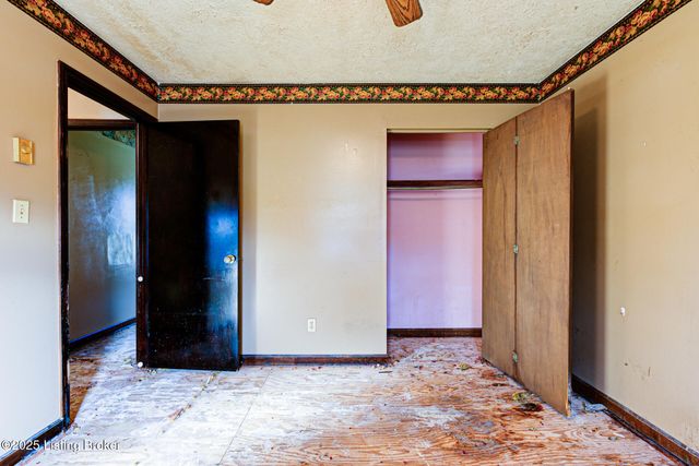 49 Fleming Rd, Shelbyville, KY 40065