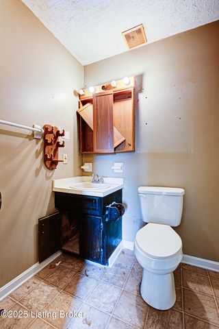 49 Fleming Rd, Shelbyville, KY 40065