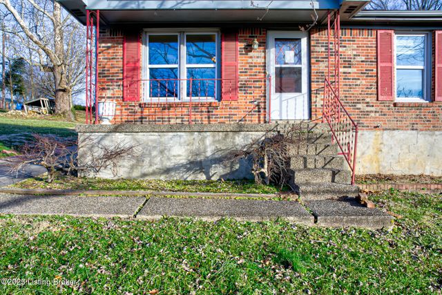 49 Fleming Rd, Shelbyville, KY 40065