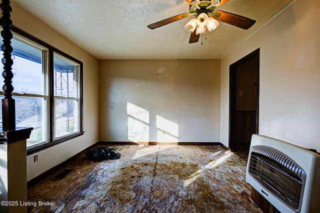 49 Fleming Rd, Shelbyville, KY 40065