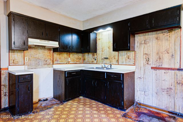 49 Fleming Rd, Shelbyville, KY 40065