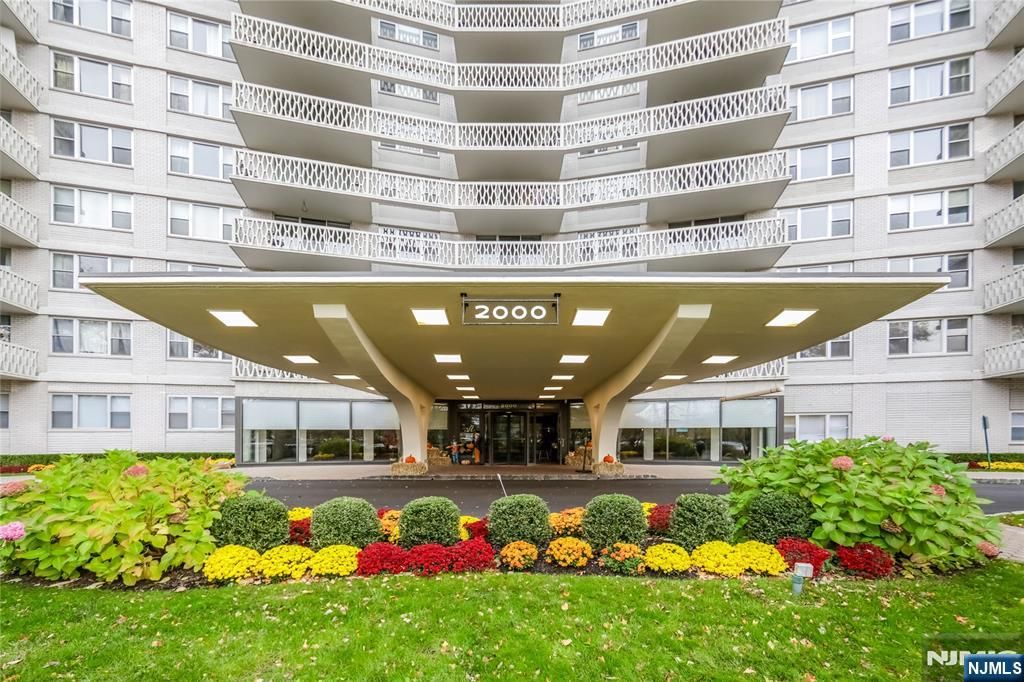 2000 Linwood Avenue 5L, Fort Lee, NJ 07024