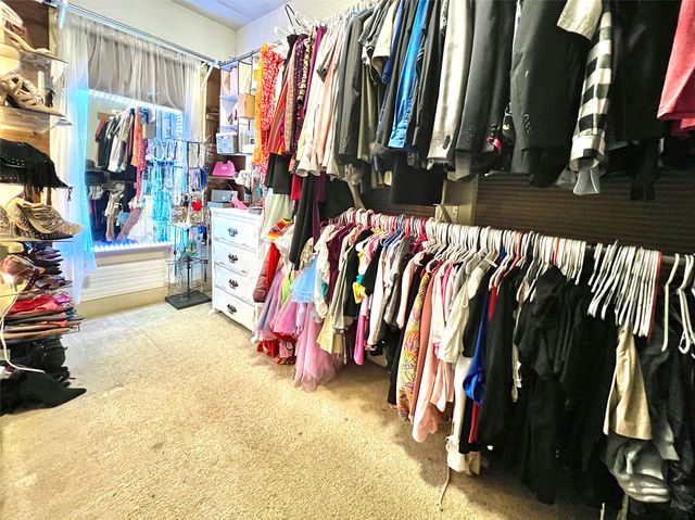 1004 W Avenue D, Garland, TX 75040