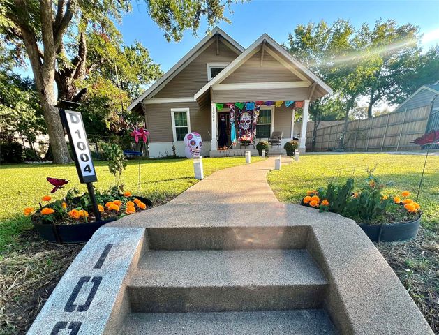 1004 W Avenue D, Garland, TX 75040