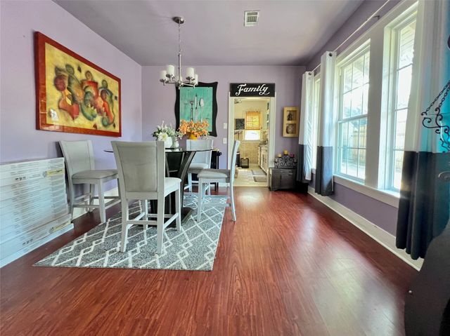 1004 W Avenue D, Garland, TX 75040