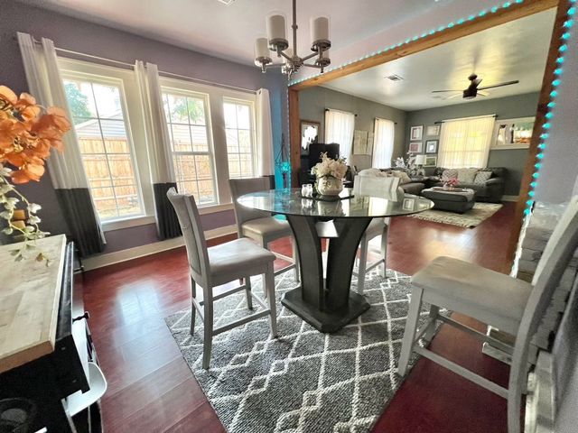 1004 W Avenue D, Garland, TX 75040