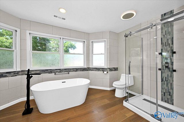 2411 Huntington Lane SE, Decatur, AL 35601