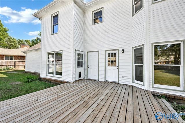 2411 Huntington Lane SE, Decatur, AL 35601