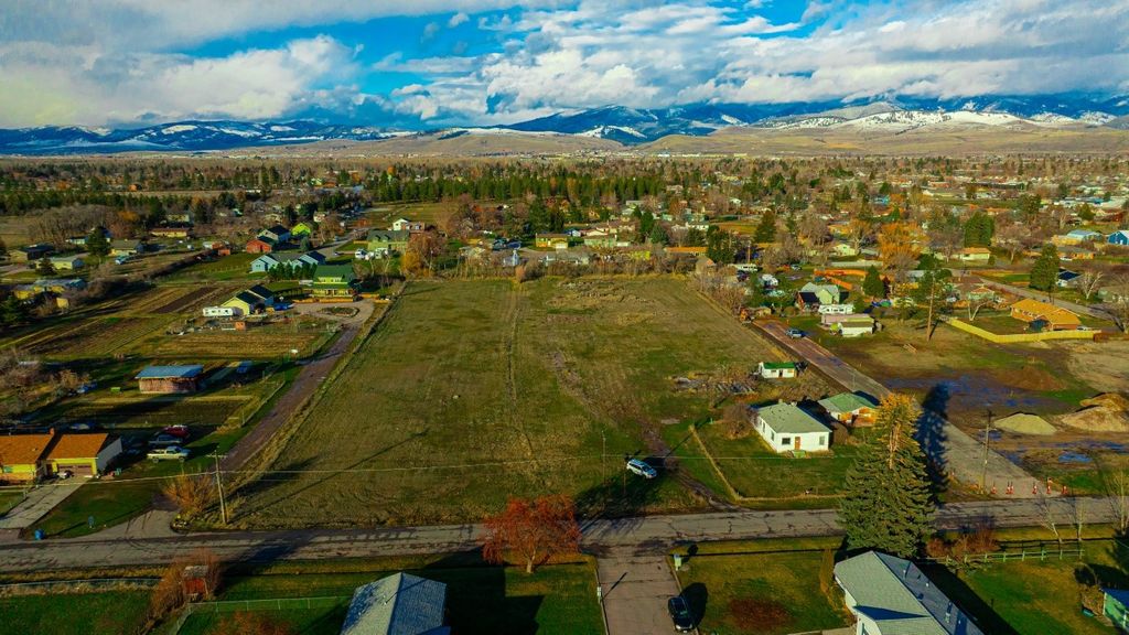 2718 W Central Avenue, Missoula, MT 59804 photo 2