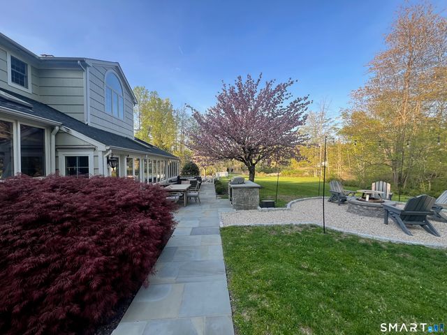 46 Tally Ho Road, Ridgefield, CT 06877