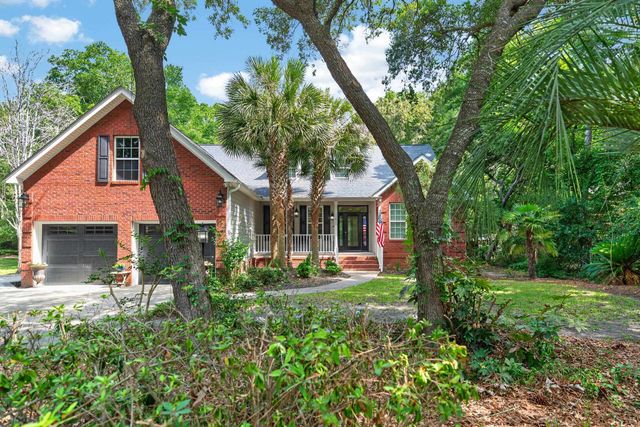 1220 Crooked Oak Dr., Pawleys Island, SC 29585