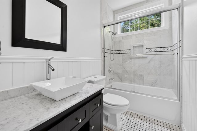 1220 Crooked Oak Dr., Pawleys Island, SC 29585